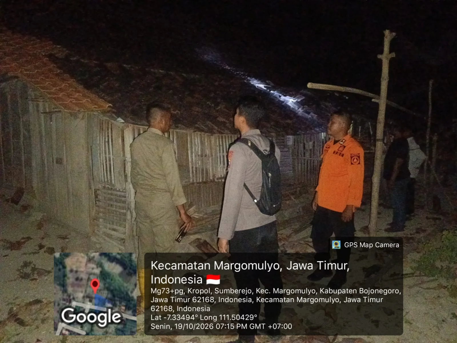 BPBD Serahkan Bantuan Korban Angin Kencang