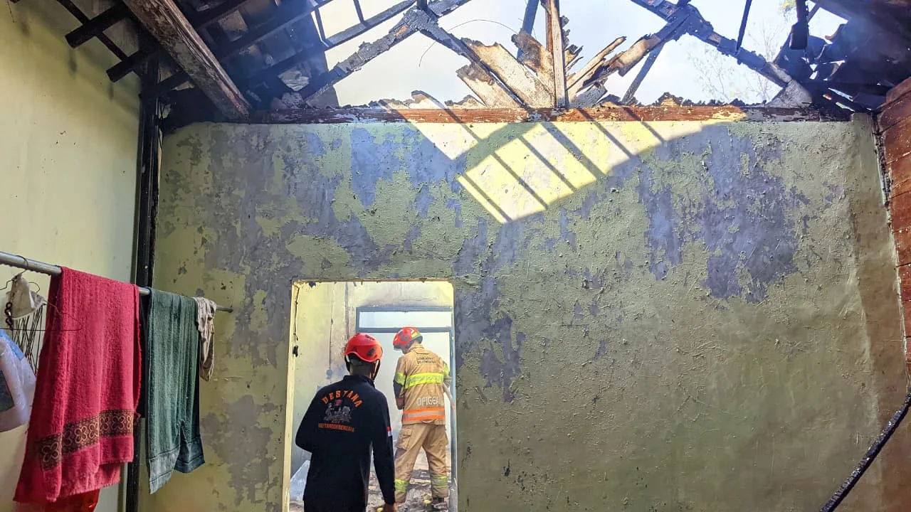 BPBD Serahkan Bantuan Korban Kebakaran di Desa Kalianyar