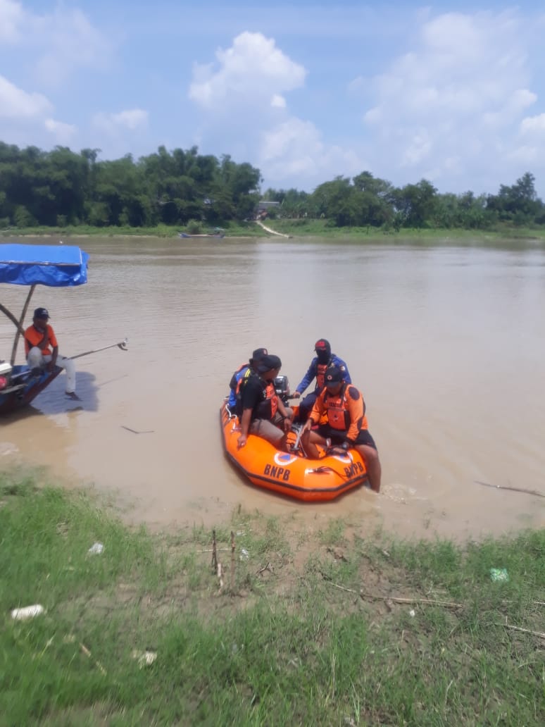 Evakuasi Korban Tenggelam