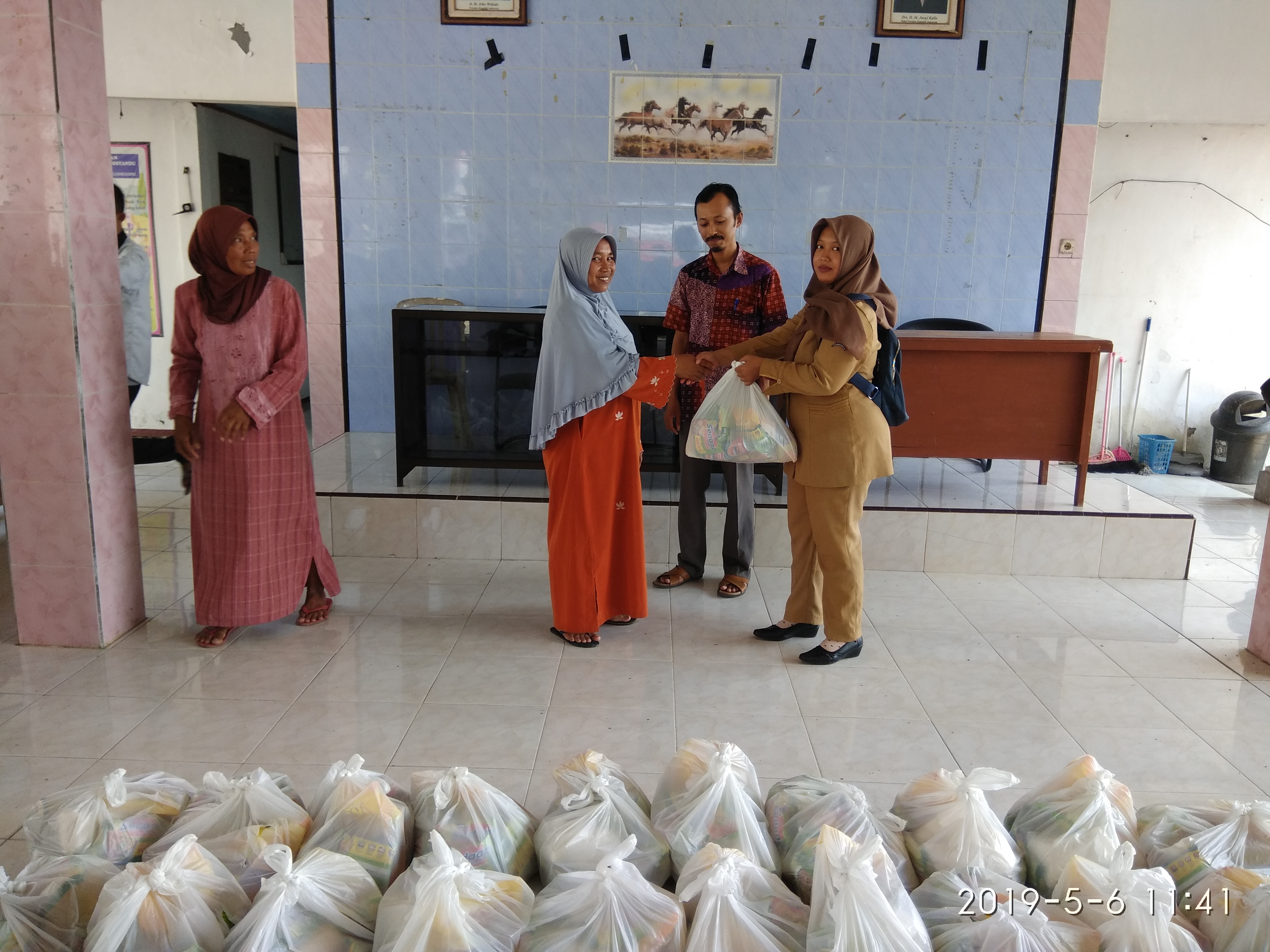 Penyerahan Bantuan Korban Banjir