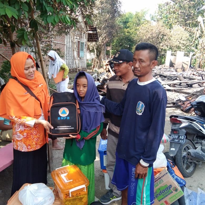Penyerahan Santunan Korban Kebakaran Rumah