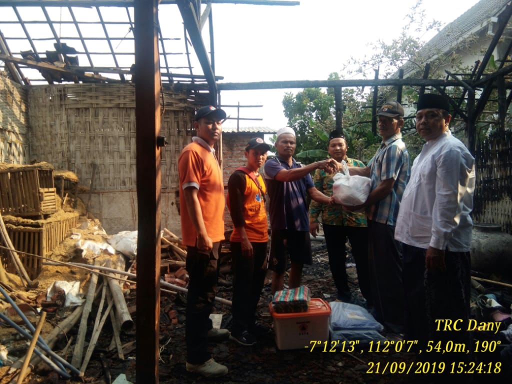Kebakaran Rumah di Ds. Deru Kec. Sumberrejo