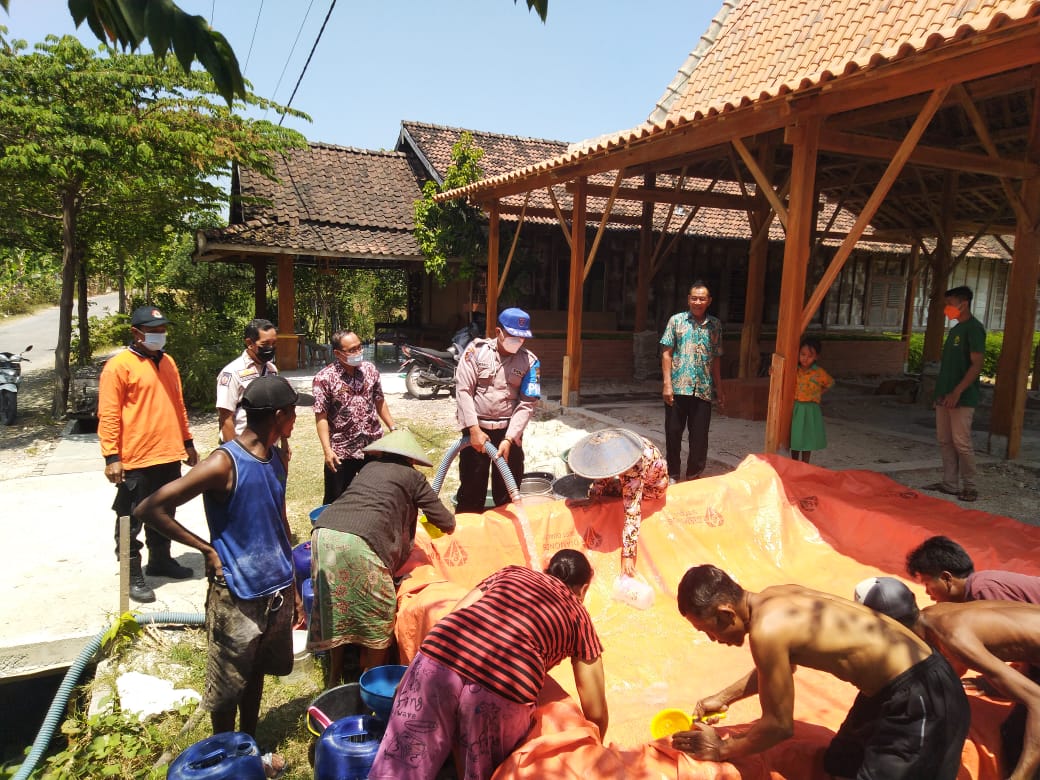 Musim Kemarau, BPBD Lakukan Penyaluran Air Bersih di Wilayah Kekeringan