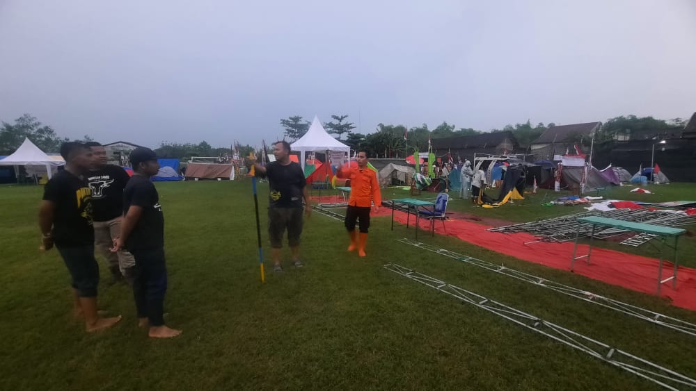TRC BPBD Kabupaten Bojonegoro segera melakukan assesment kejadian angin kencan
