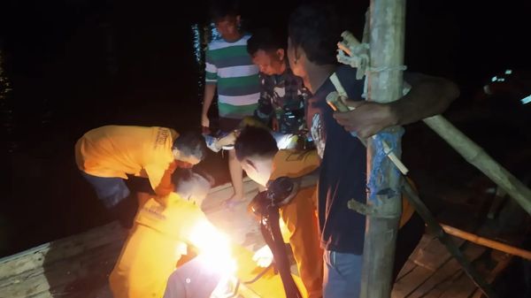 evakuasi jenazah korban Laka Air