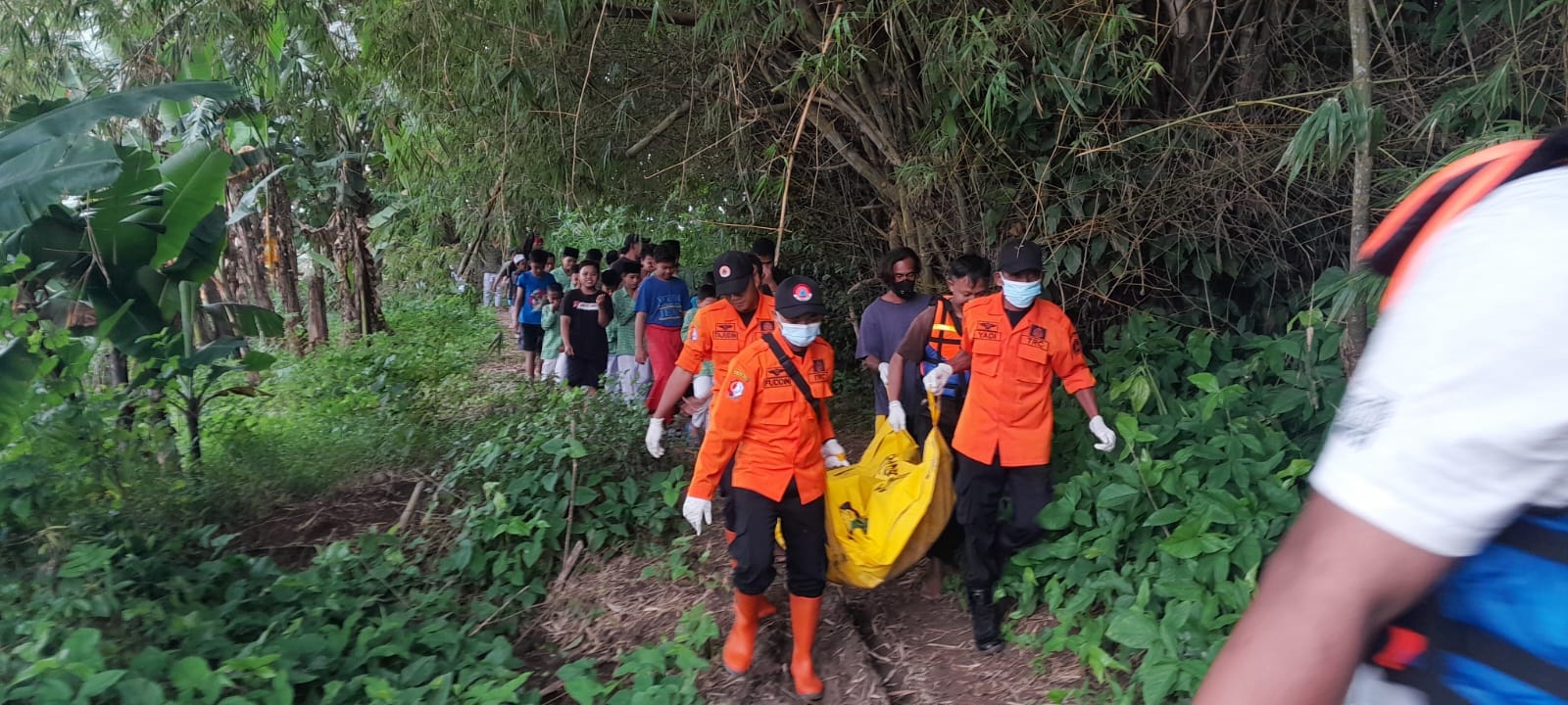 Evakuasi Jenazah korban Laka Air