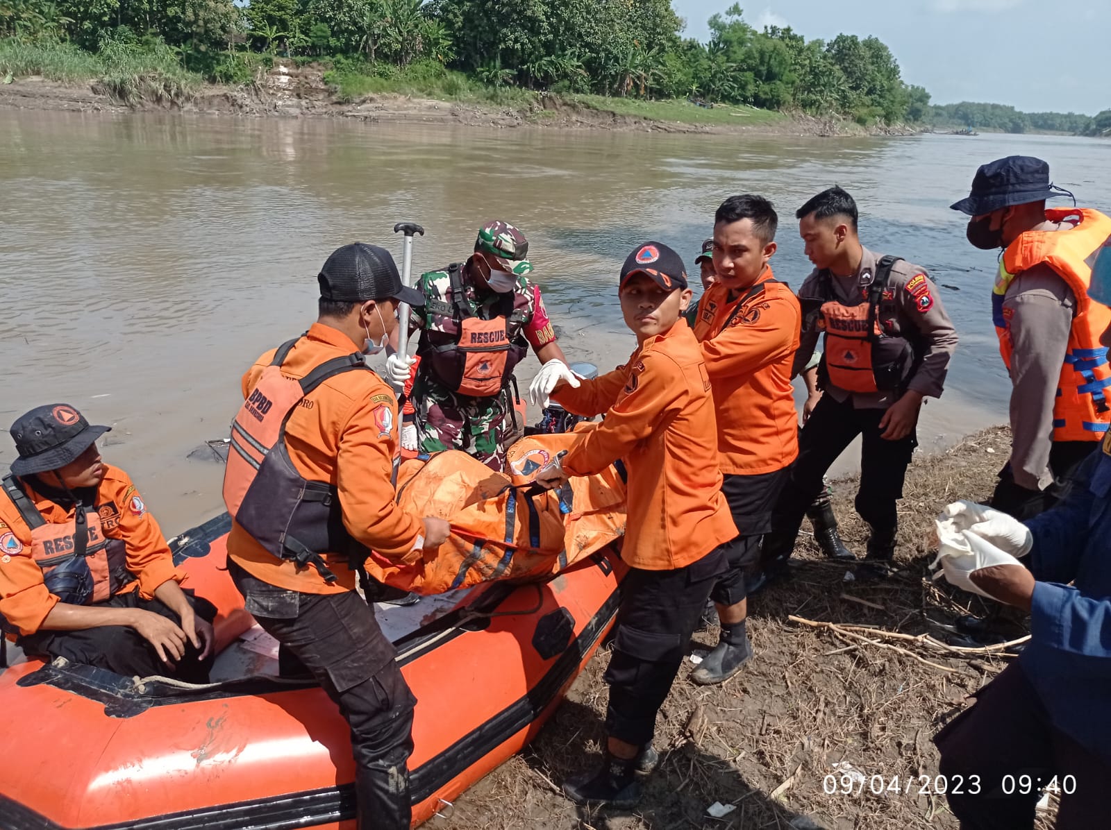 TIM SAR Gabungan Berhasil Evakuasi Korban Tenggelam