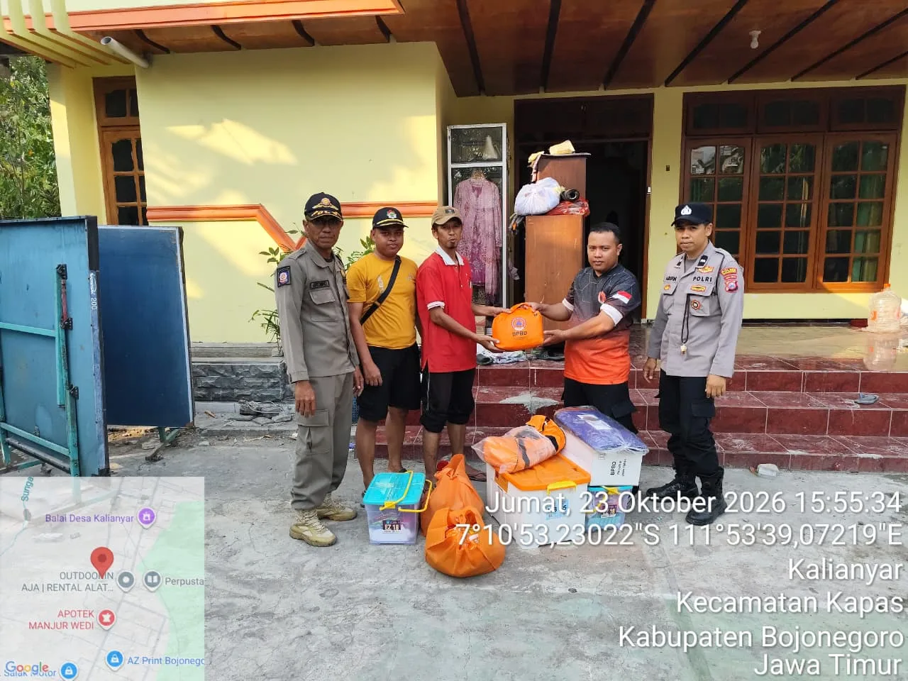 BPBD Serahkan Bantuan