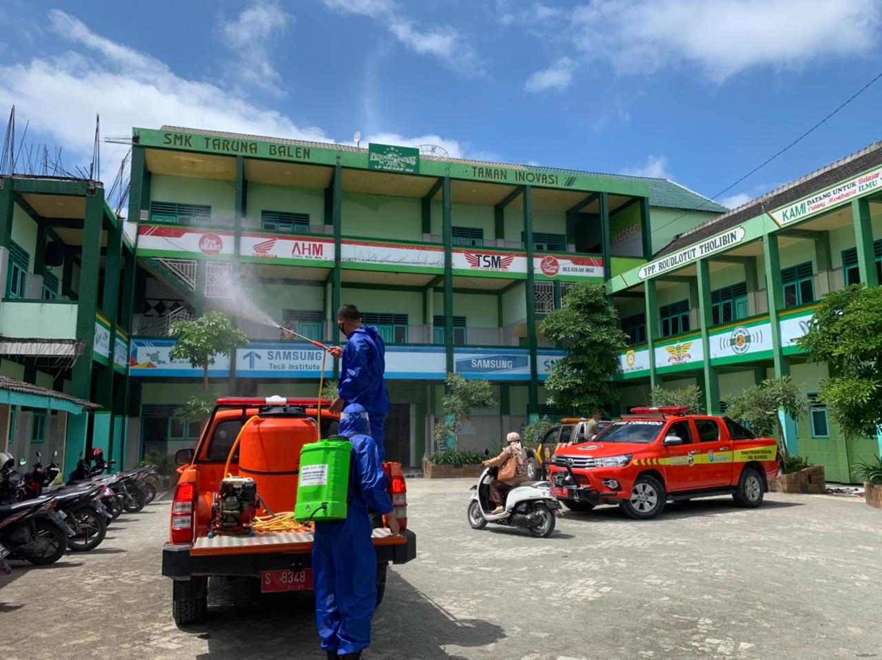 Penyemprotan Disinfektan