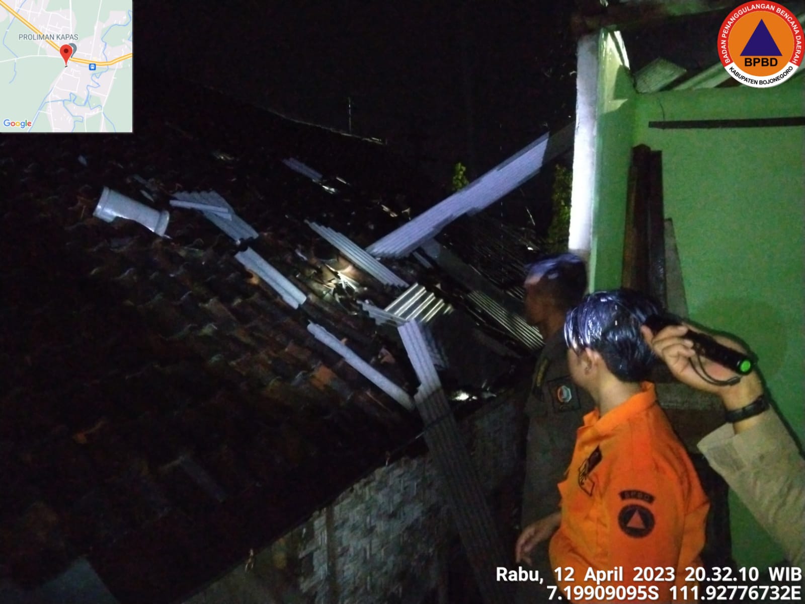 BPBD Serahkan Bantuan Korban Angin Kencang