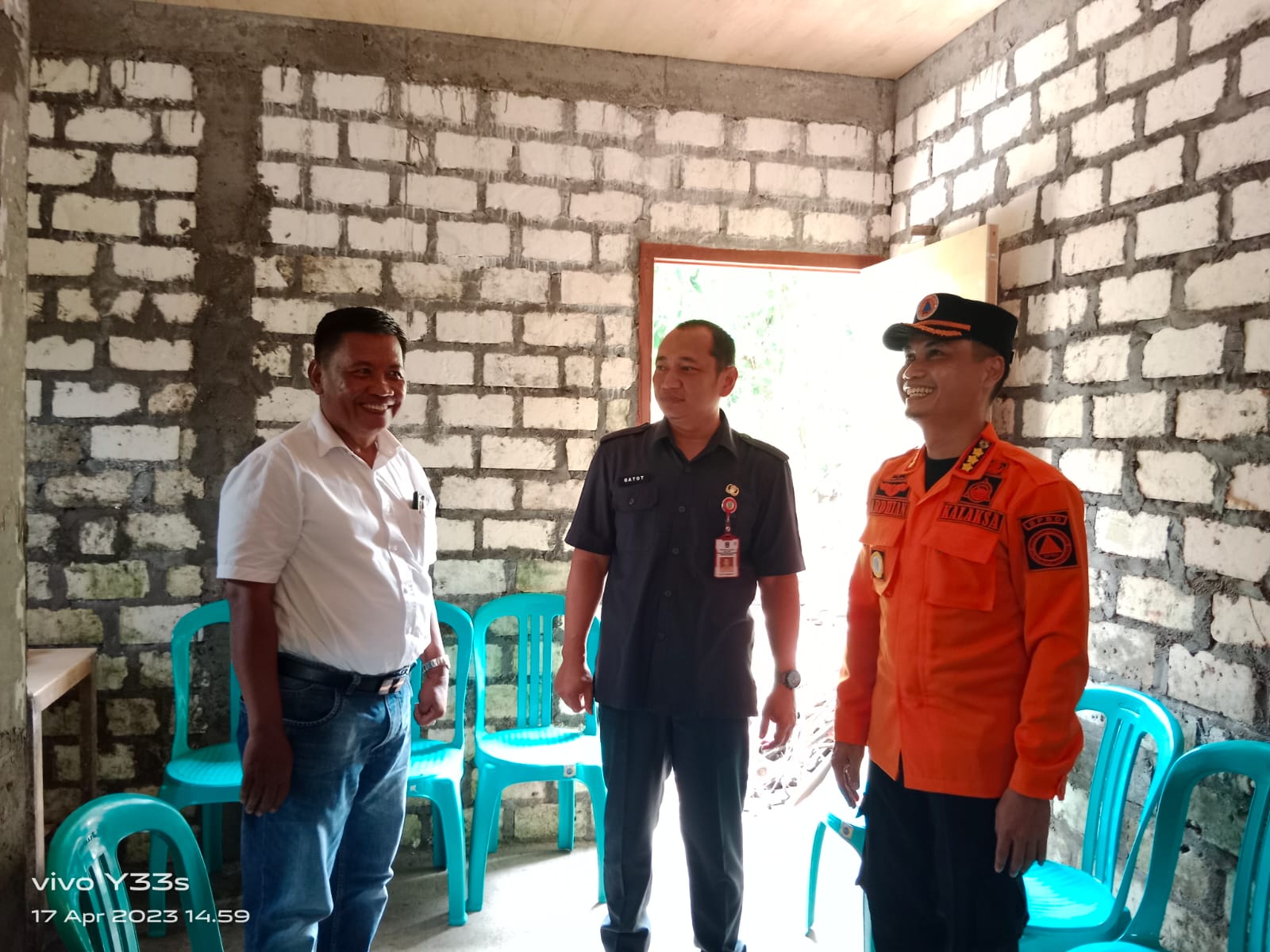 Ibu Rakimah Menerima Bantuan Rumah