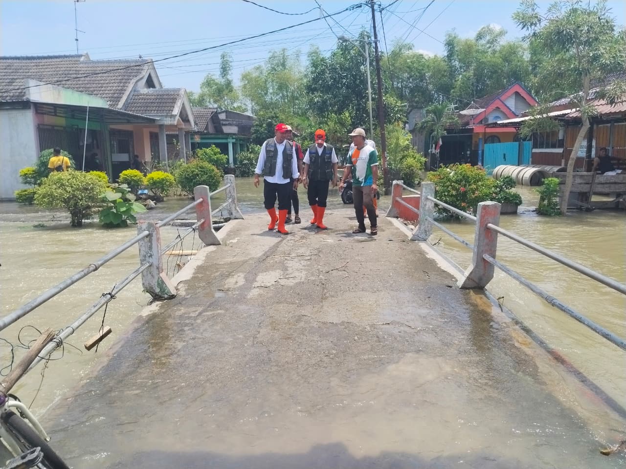 Plt Kalaksa BPBD Tinjau Banjir