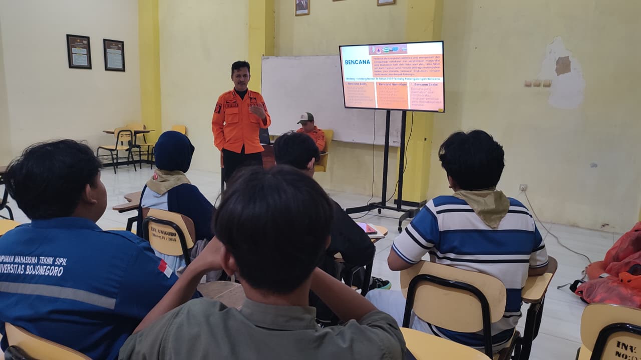Edukasi Bencana Untuk Komunitas Mapala di Bojonego