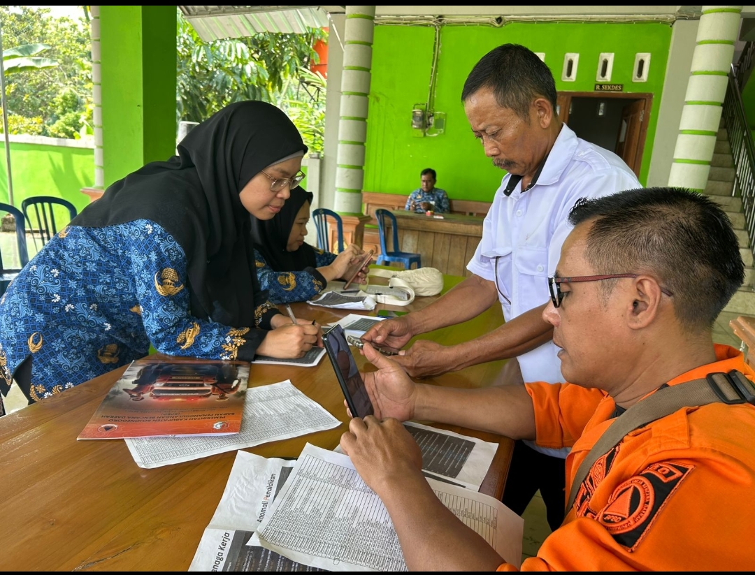 Pendampingan Dilapangan Anomali Kemiskinan