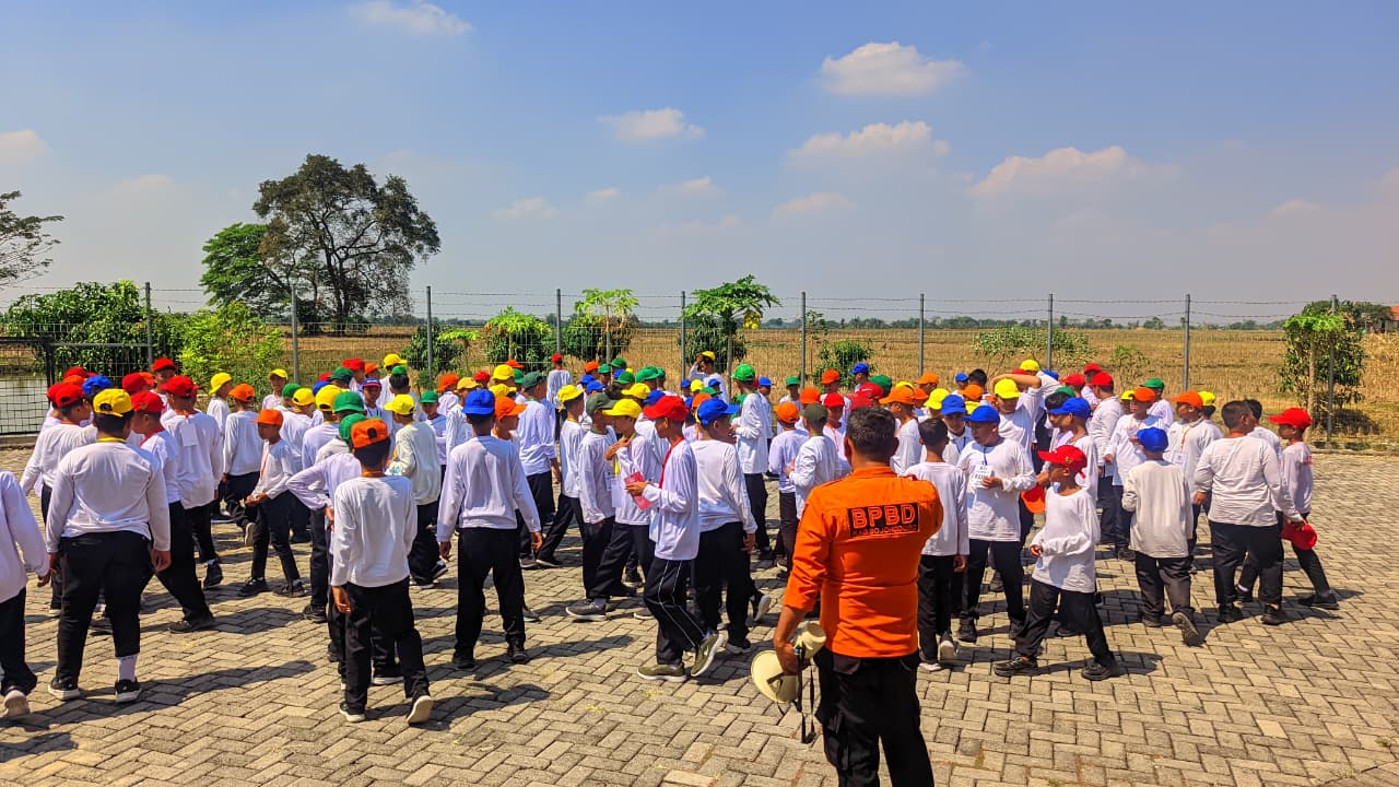 MPLS SMP Plus Izzatul Ummah