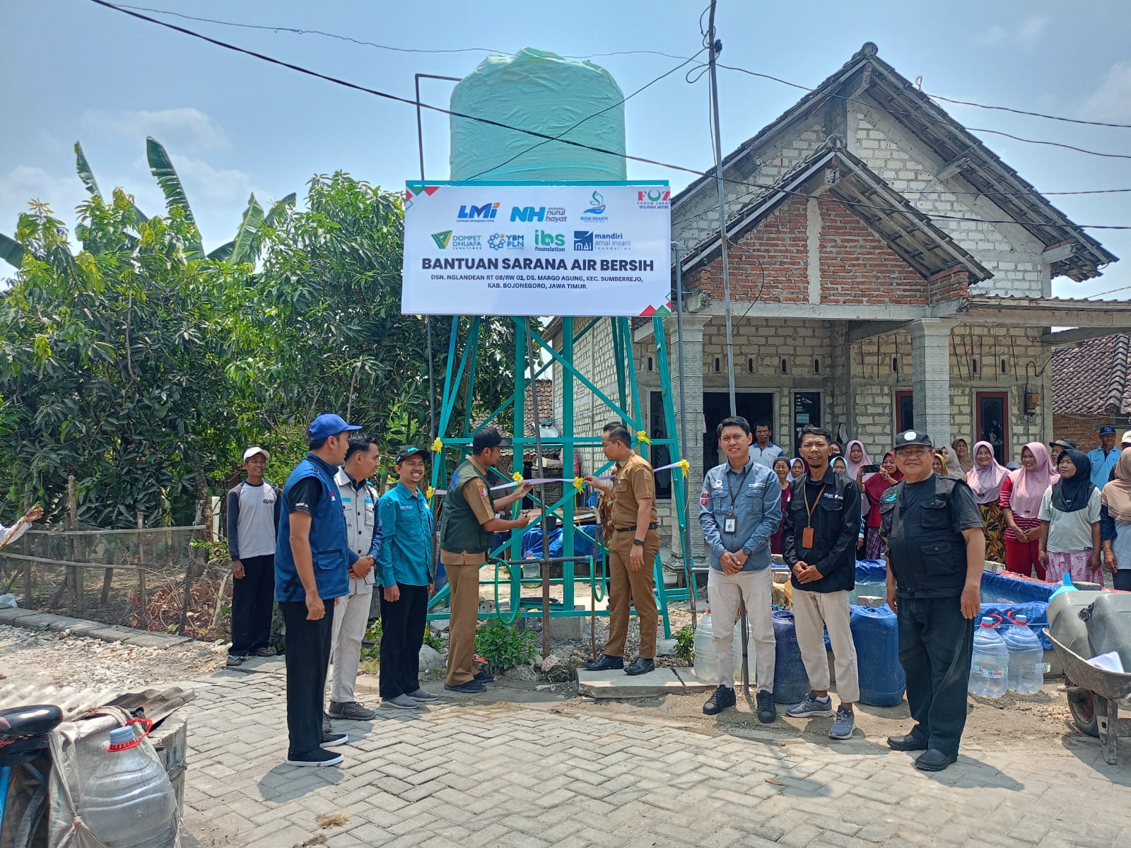 Desa Sumuragung Kecamatan Sumberejo Terima Bantuan
