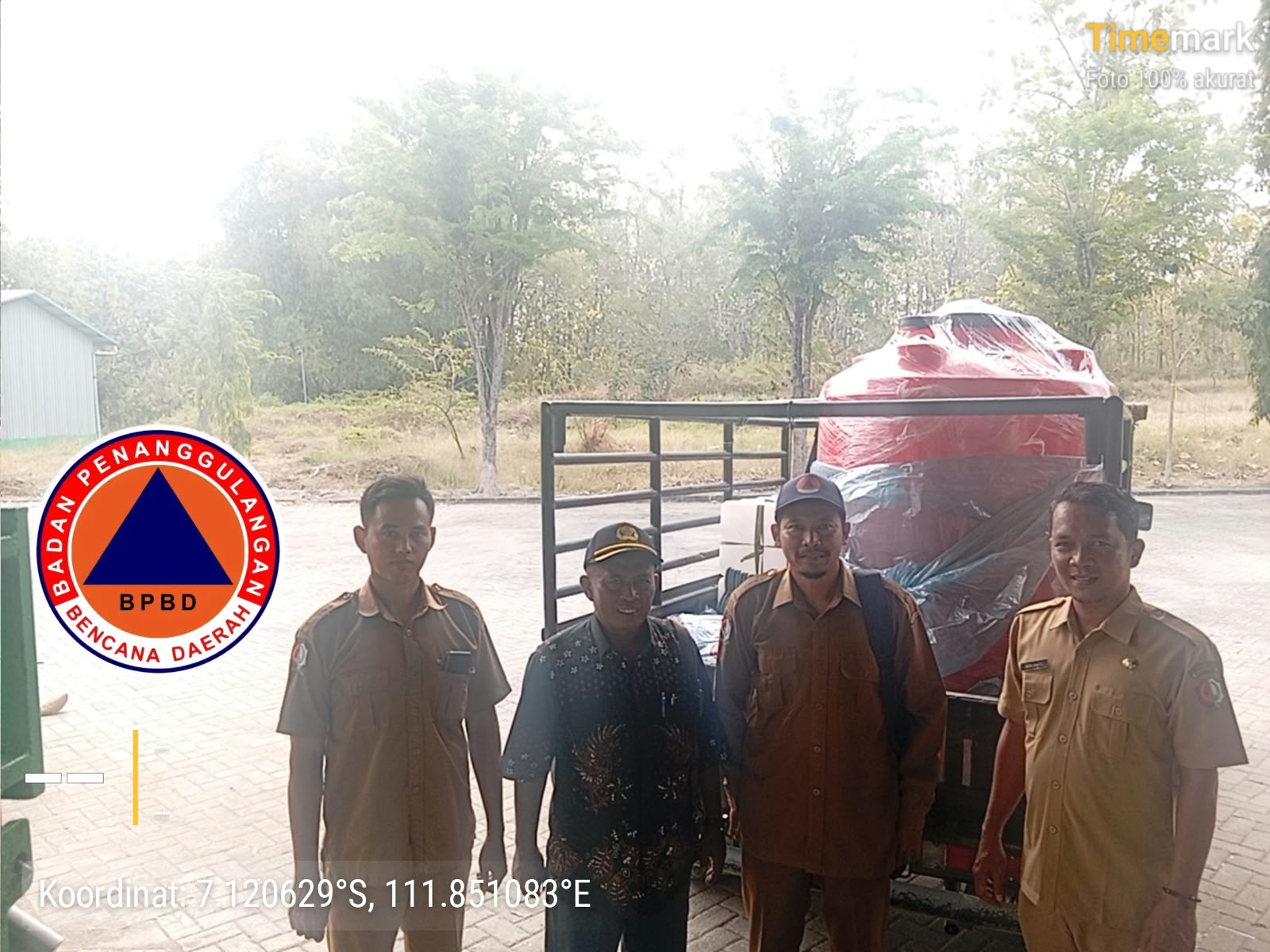 penyerahan bantuan kekeringan
