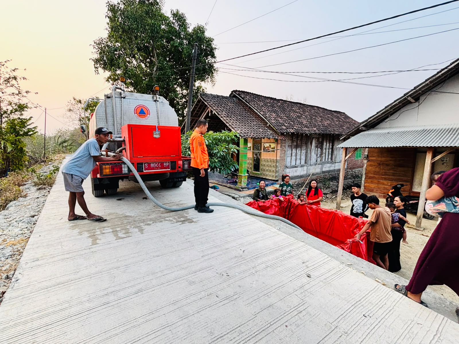 10 September 2026-Pengiriman Air Bersih Temayang