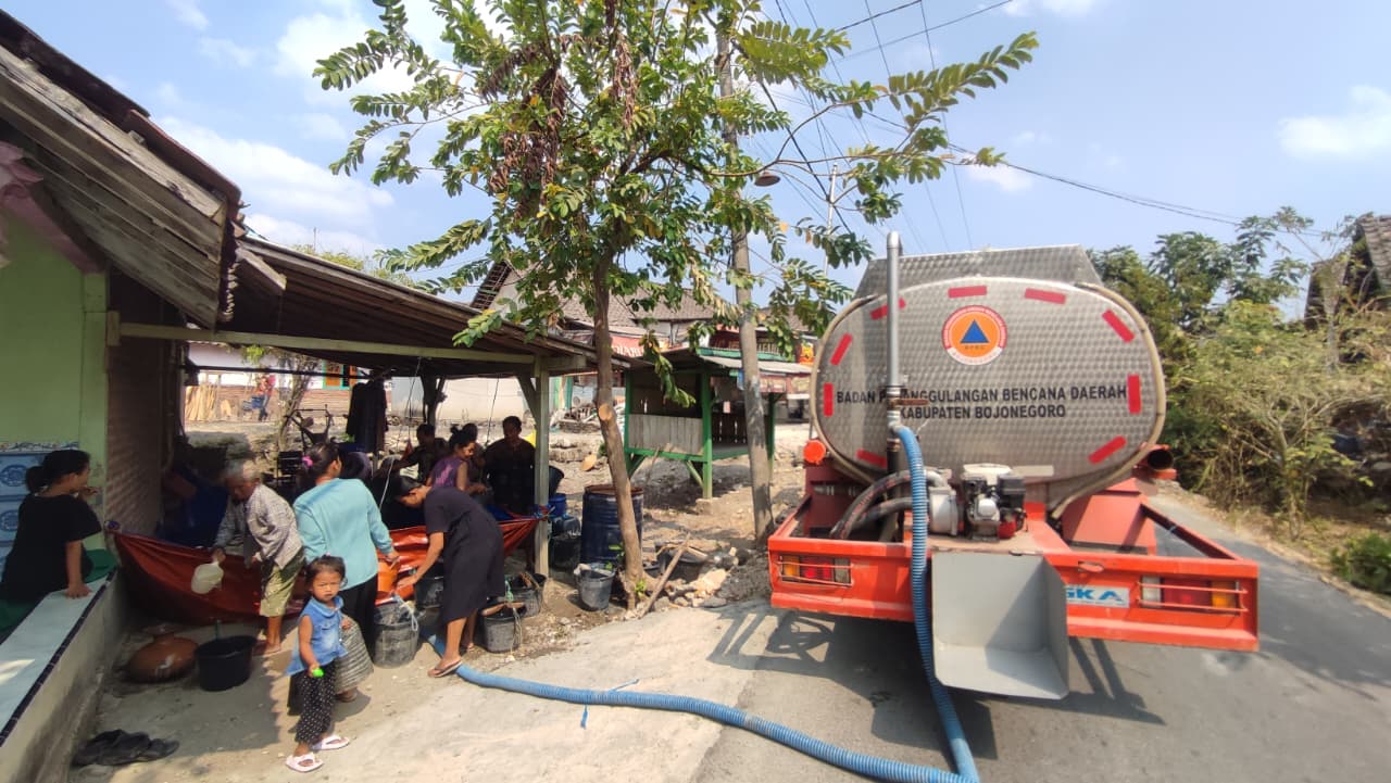 18 Sept 26- Distribusi air bersih di Ds Tondomulo