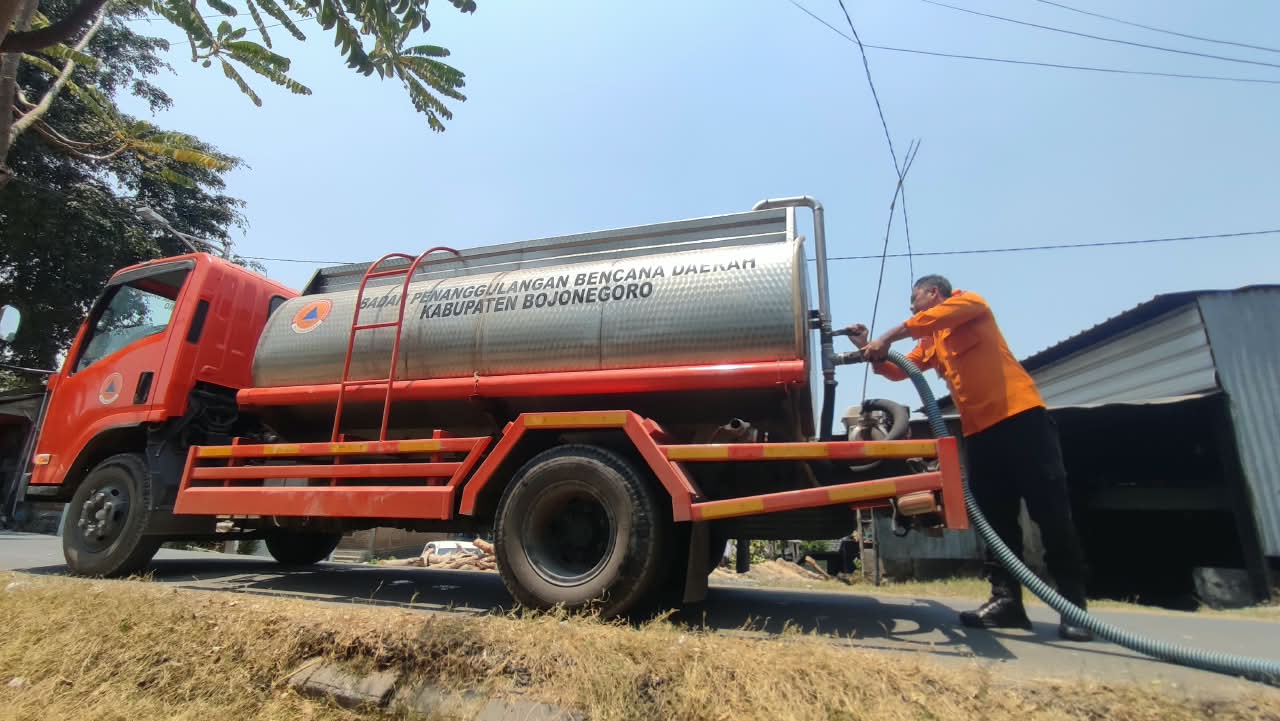 01 Oktober 2026 - Distribusi Air di Ledok Kulon