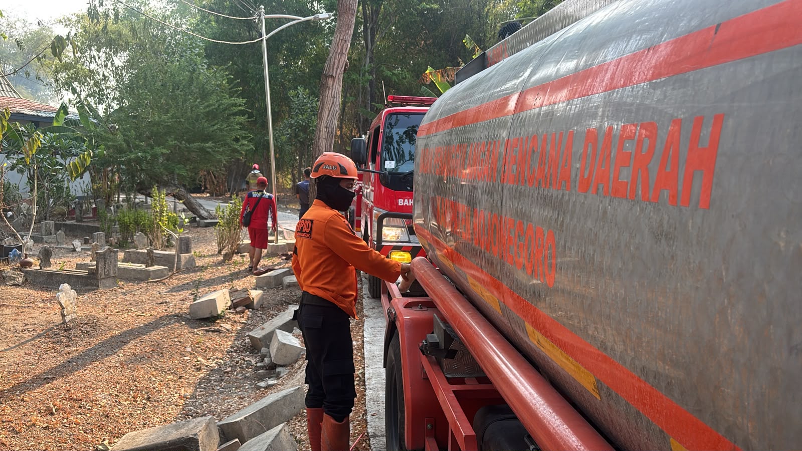 4 Okt 26- Penanganan Kebakaran Rumpun Bambu