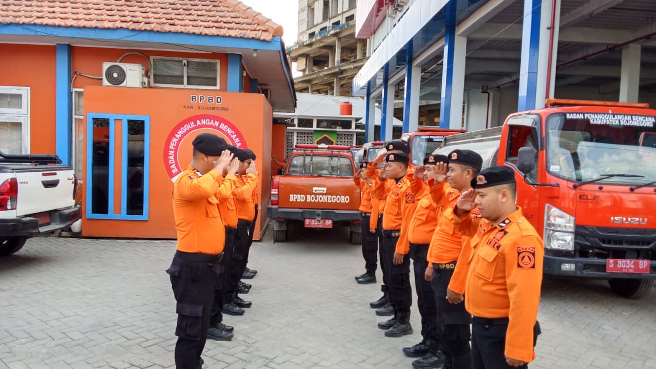 8 Okt 26-Apel Pagi