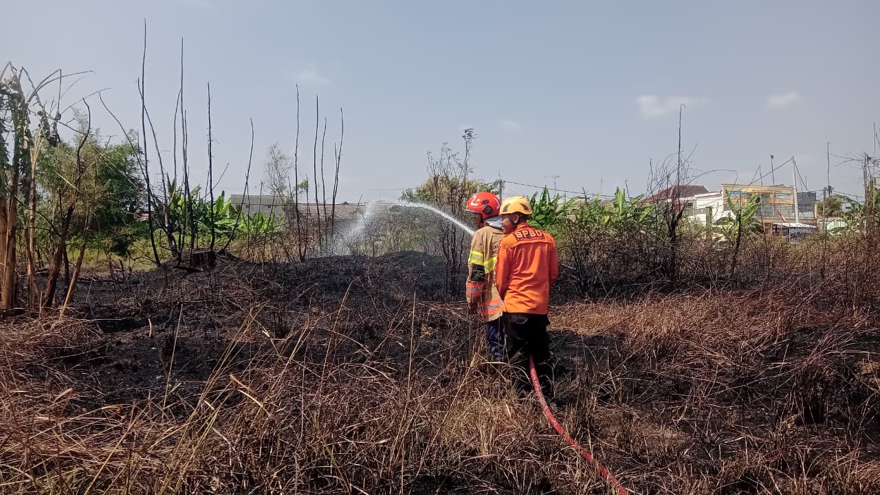 8 Okt 26- Penanganan Kebakaran Lahan di Campurejo