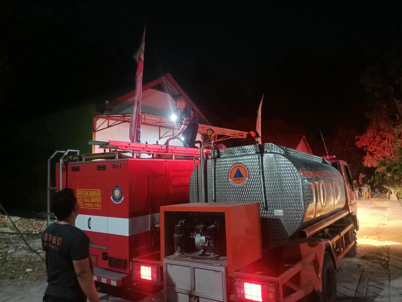 8 Okt 26- Penanganan Kebakaran Di Kec Balen